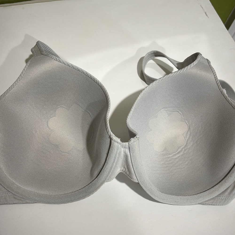 Hanes Convertible Underwire Gray Bra Size 34DD - Picture 6 of 7